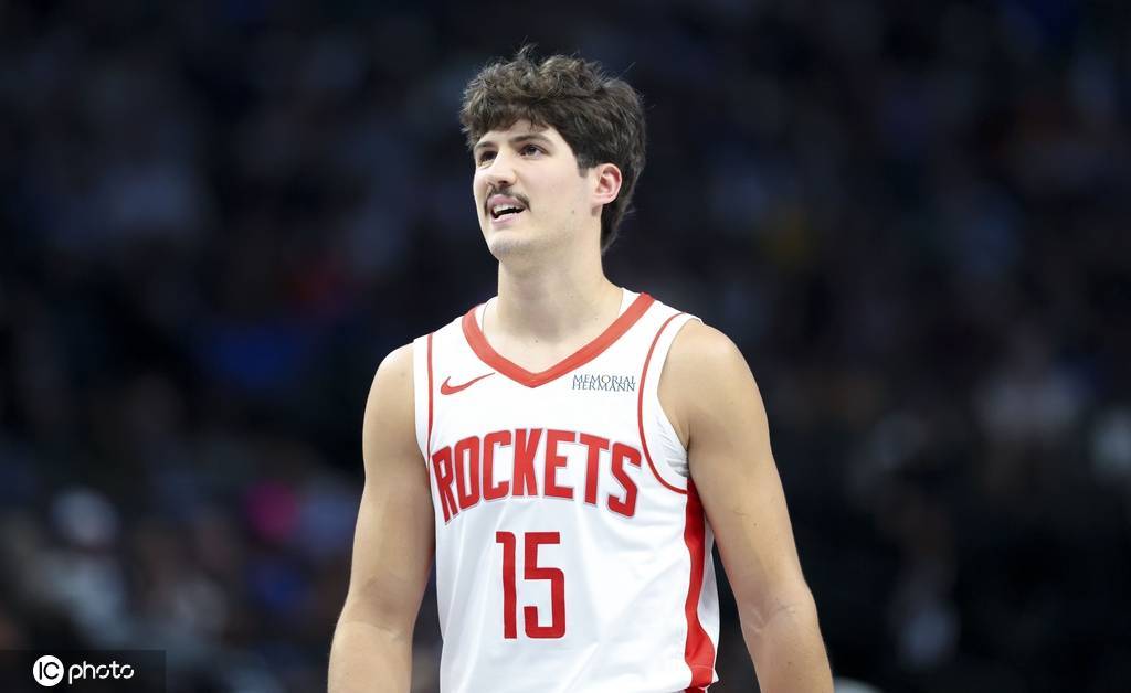 火箭预计将两个史密斯放入首发 并对谢泼德寄予厚望 火箭预计将两个史密斯放入首发 并对谢泼德寄予厚望