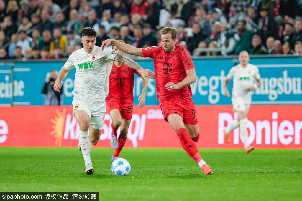 凯恩的巅峰时刻:德甲新纪录背后的秘密与未来展望 凯恩的巅峰时刻:德甲新纪录背后的秘密与未来展望