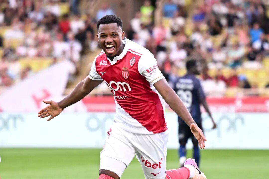 巴萨天降横财!昔日废柴在法甲重生:5场轰6球 英超3队想买他 巴萨天降横财!昔日废柴在法甲重生:5场轰6球 英超3队想买他