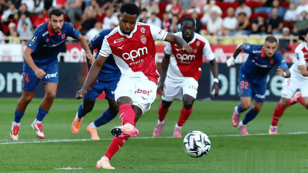 巴萨天降横财!昔日废柴法甲5场轰6球,英超3队求购 巴萨天降横财!昔日废柴法甲5场轰6球,英超3队求购