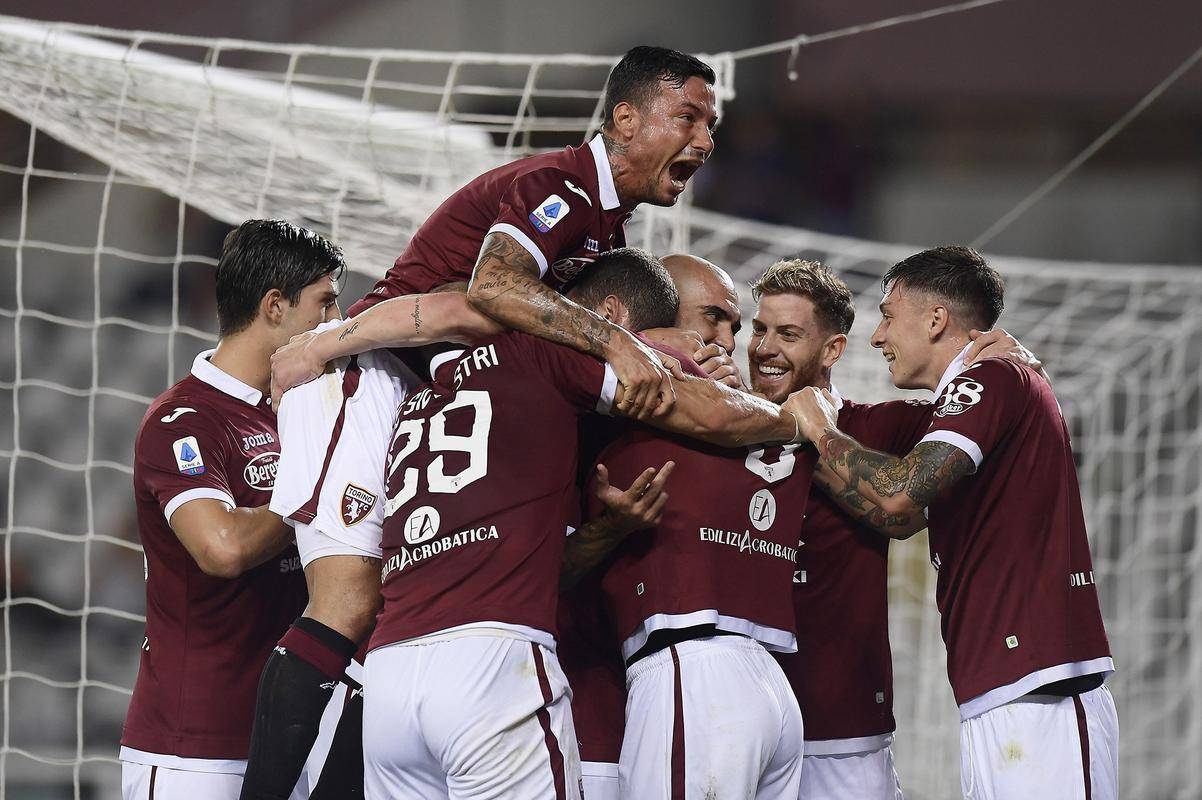 意甲榜首攻坚战!都灵主场迎战那不勒斯:保级队能否阻击联赛领头羊? 意甲榜首攻坚战!都灵主场迎战那不勒斯:保级队能否阻击联赛领头羊?