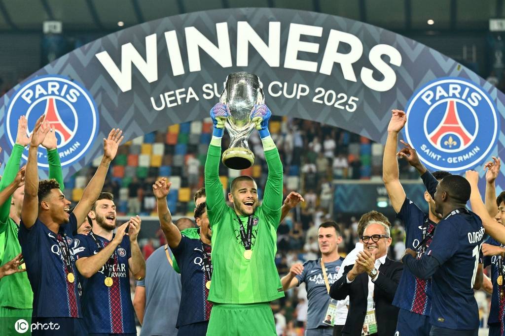 舍瓦利耶首秀扑点助巴黎6比5胜热刺夺冠
        
    舍瓦利耶首秀扑点助巴黎6比5胜热刺夺冠 舍瓦利耶首秀扑点助巴黎6比5胜热刺夺冠
        
    舍瓦利耶首秀扑点助巴黎6比5胜热刺夺冠