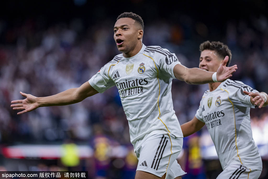 西甲-姆巴佩破门+失点贝林厄姆建功 皇马2-1胜10人巴萨 西甲-姆巴佩破门+失点贝林厄姆建功 皇马2-1胜10人巴萨